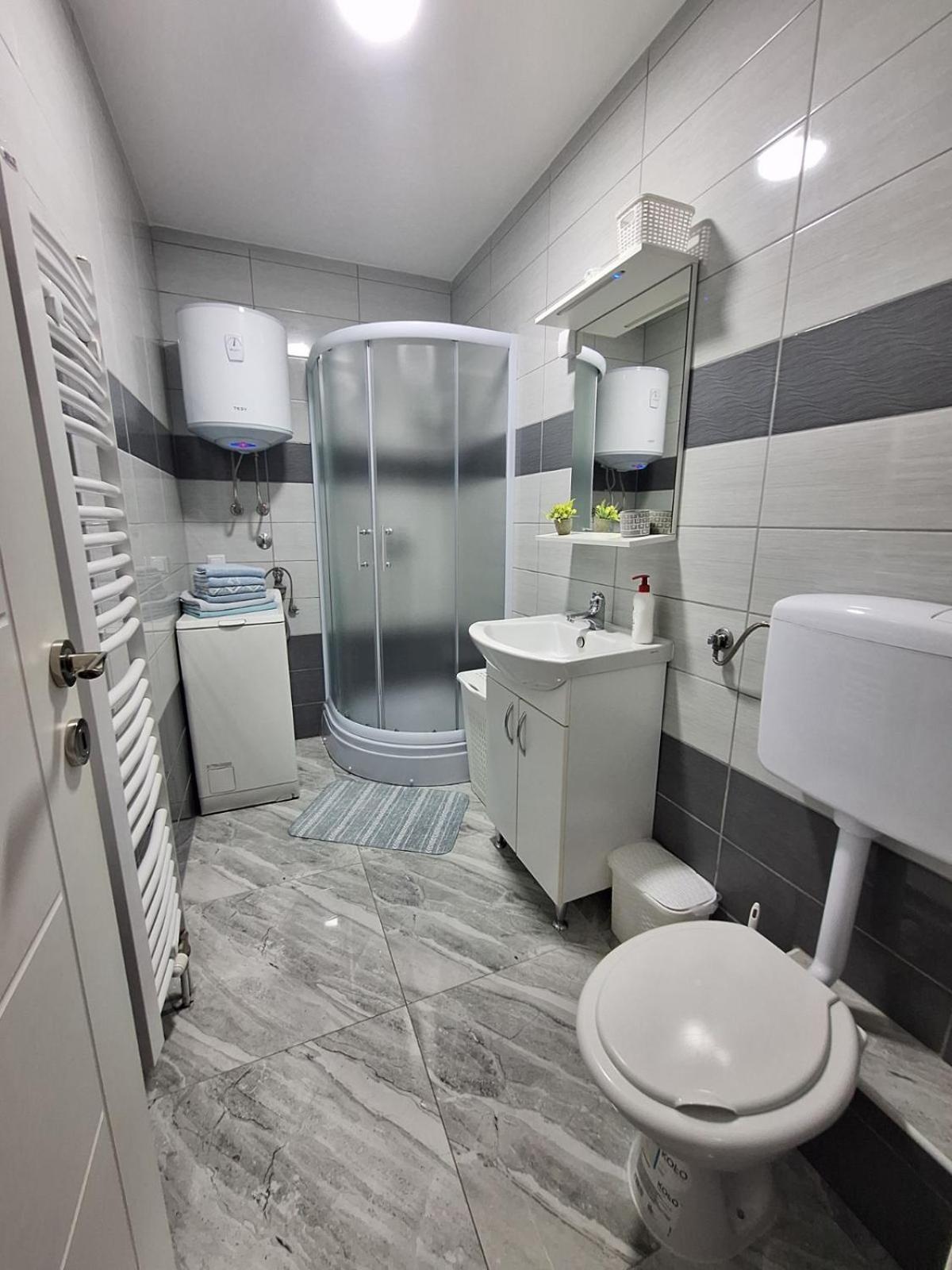 Apartman Lilly Modrica Exterior photo